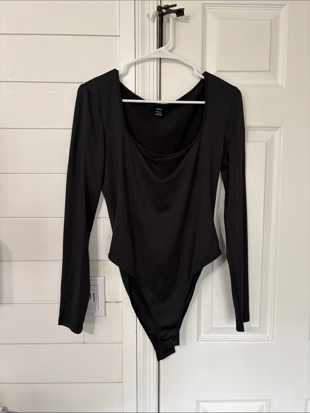SHEIN Black Long Sleeve Scoop Neck Bodysuit